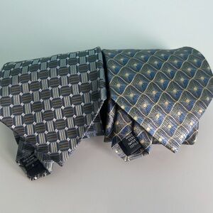 Set of 2 Ties